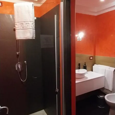 伊里特19旅馆 4* 斯培西亚